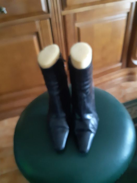 Botas  37e sandálias 38