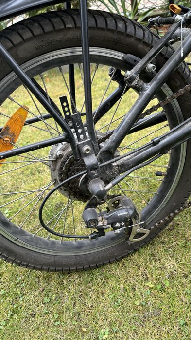 Електровелосипед з складним механізмом