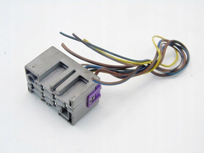 Wtyczka Kostka Instalacji Audi 80 B4 B3 100 C4 90