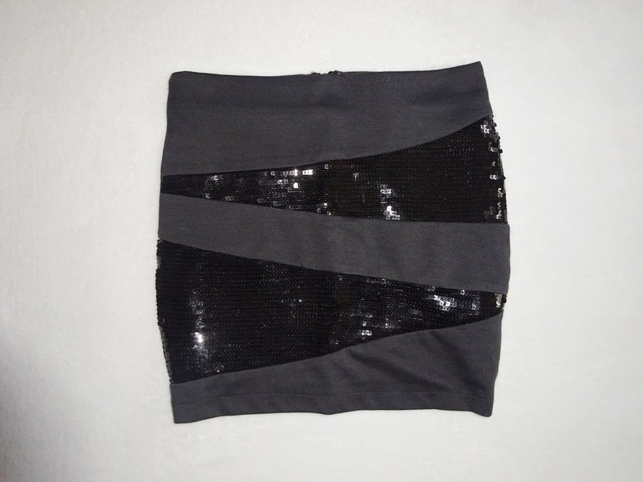 DUNNES * NOWA błyszcząca spódniczka z cekinami cekiny na imprezę 36 S