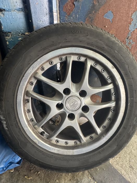 Продам коплект колес