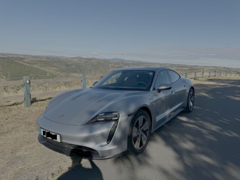 Porsche Taycan 4S