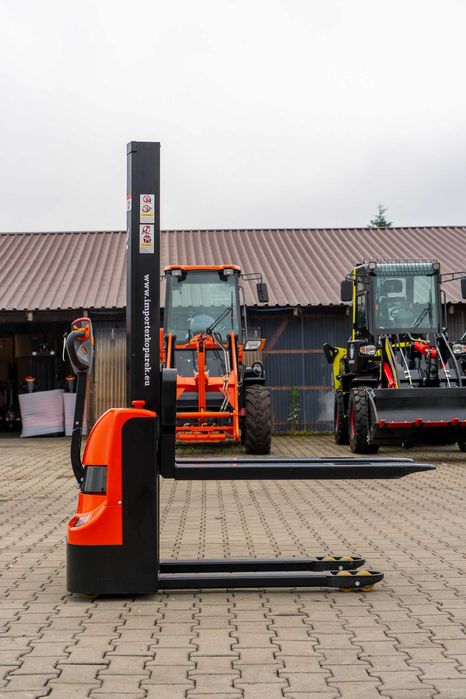 Wózek elektryczny  magazynowy 1600 mm 1500 kg
