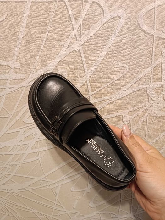 Туфлі для дівчинки