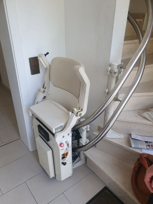 Winda krzesełko schodowe skrętne