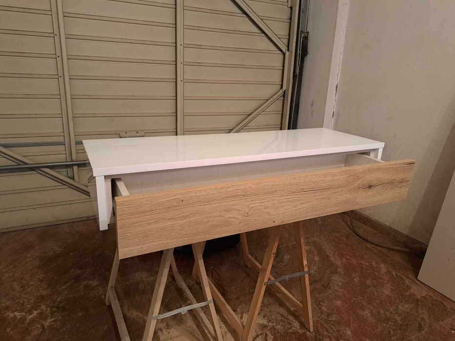 Vendo consola suspensa  nova