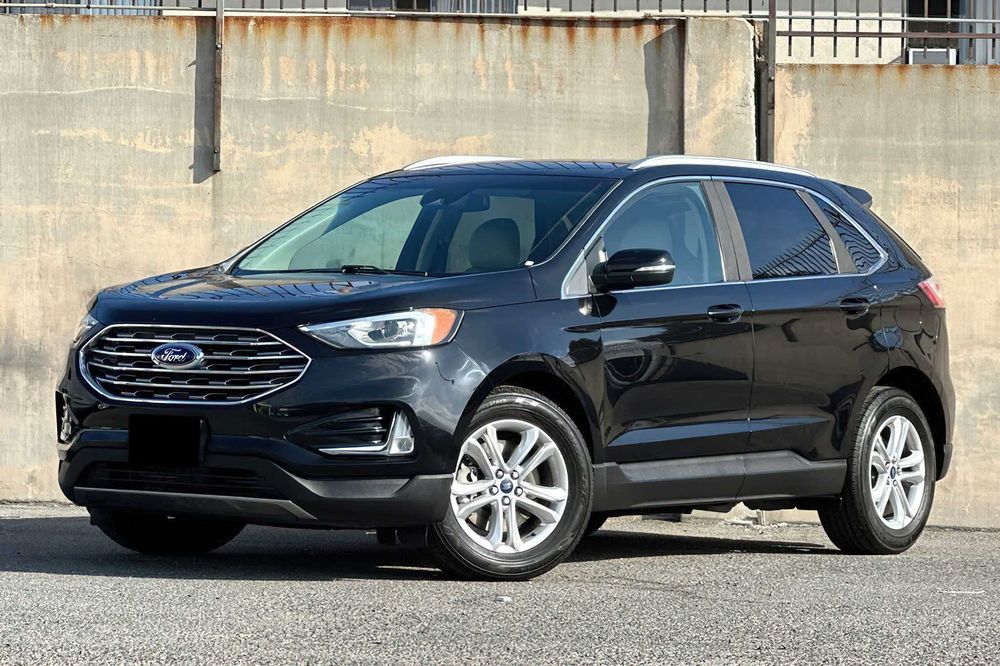 Ford Edge      2020