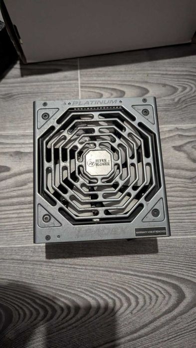 Super Flower Leadex Platinum 850W 80+ Platinum