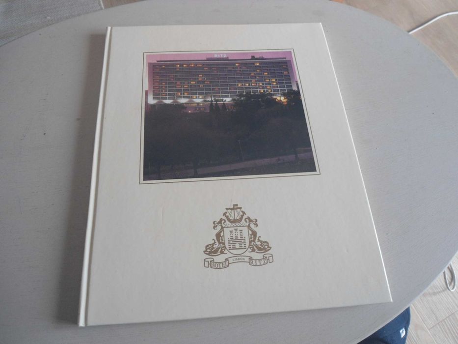Livro Hotel Ritz (apresentação para venda)