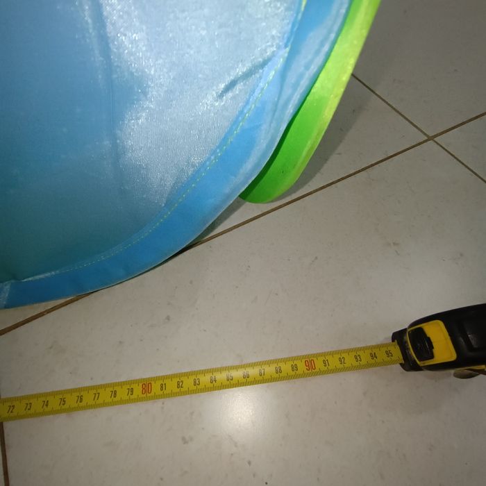 Tenda desdobrável de criança, usada mas bem estimada, com 90/90/100 cm