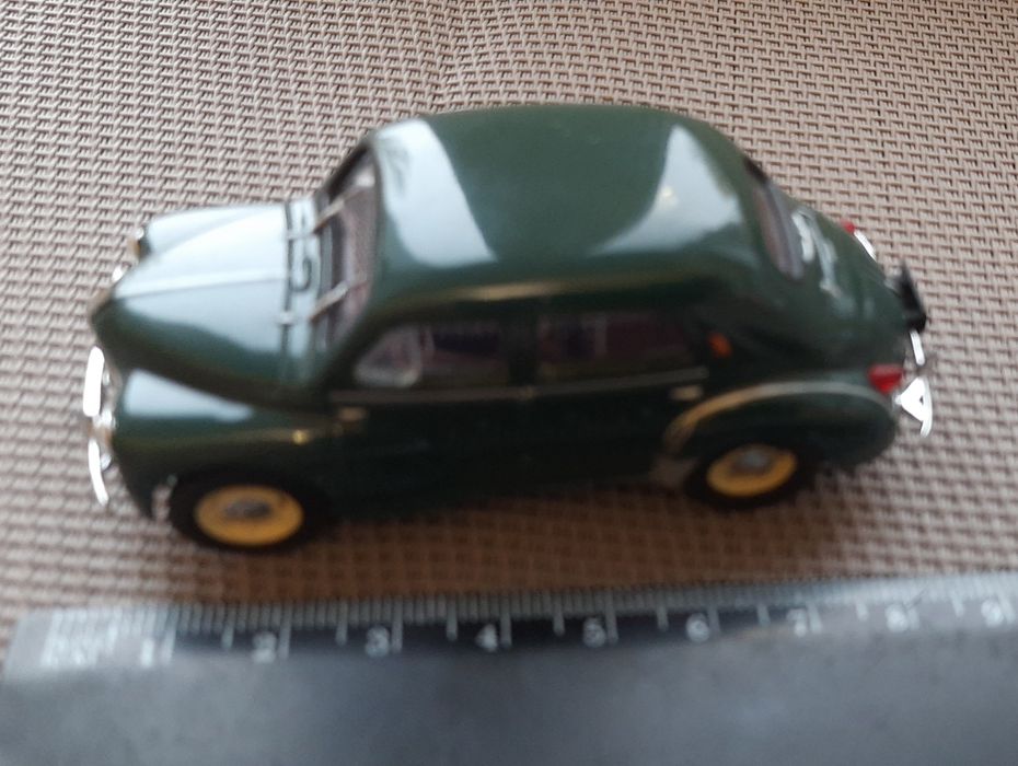 Машинка модель renault 4cv eligor