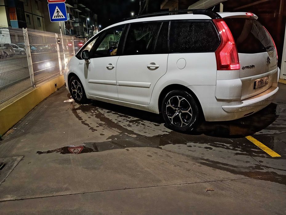 Vendo carrinha C4 7 lugares
