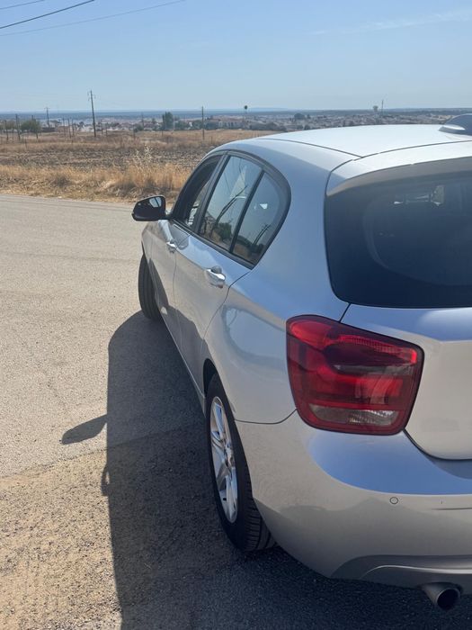 BMW Serie 1 (116d) - 2014 - Excelente Estado