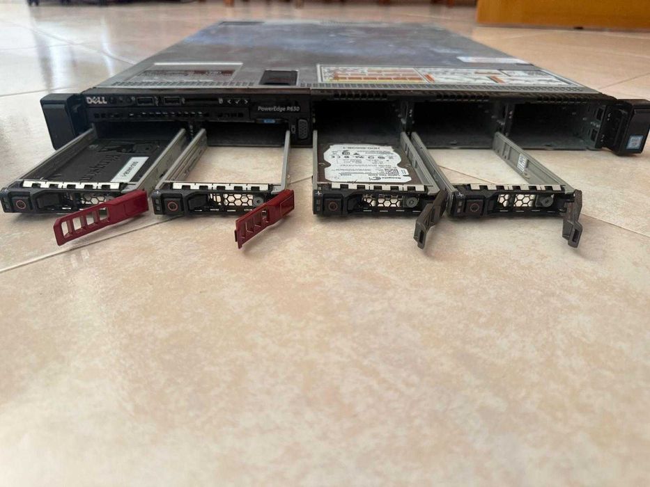 Servidor Dell PowerEdge R630 — 128GB RAM DDR4 — a funcionar