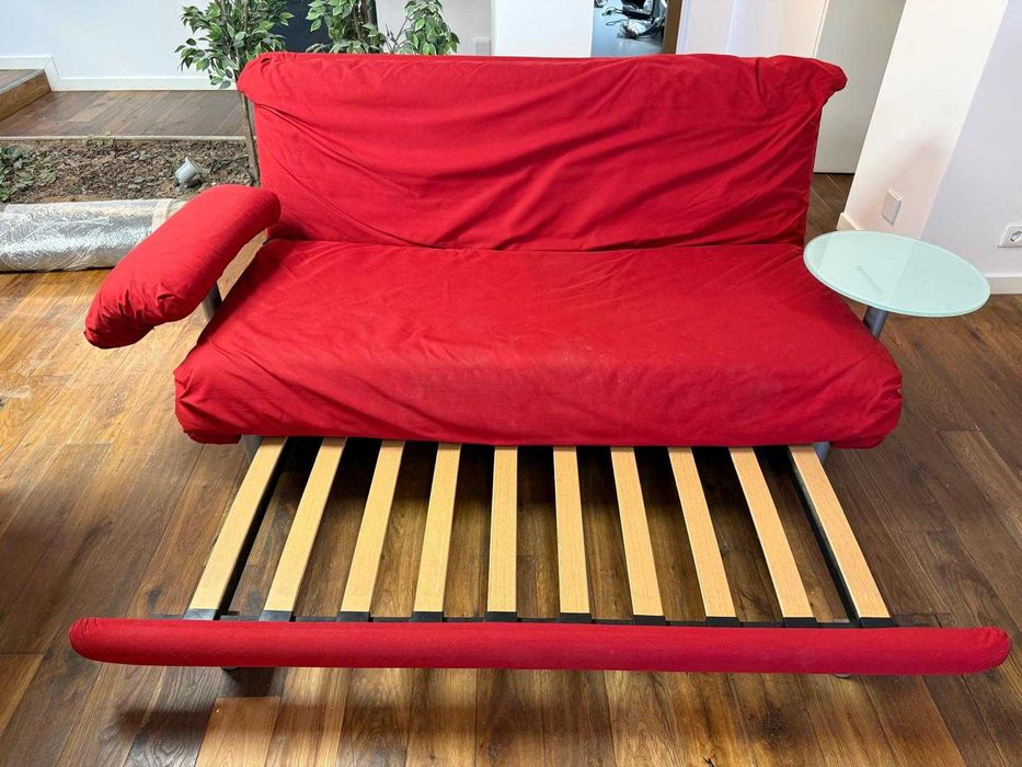 sofa cama Ligne roset com mesa apoio