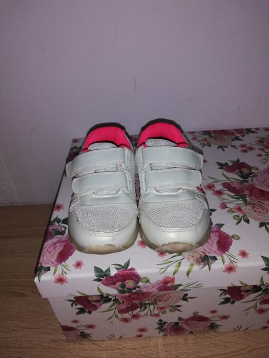 Adidaski rozm 26, wkładka 15,5 cm