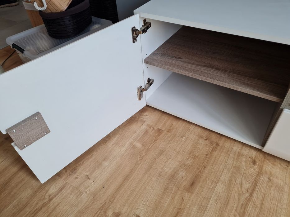 Szafka pod telewizor