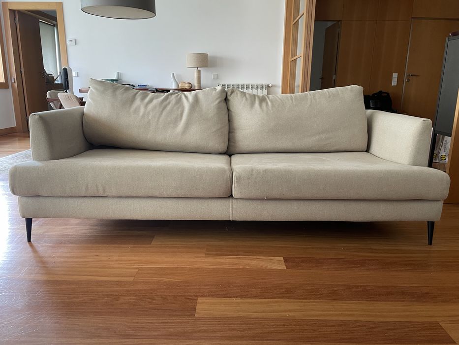 Sofá Area beige minimal