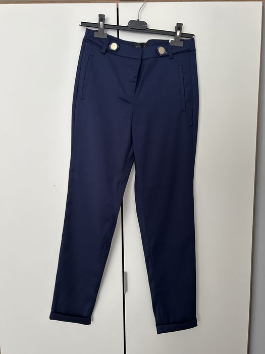 Eleganckie spodnie cygaretki granatowe Mohito