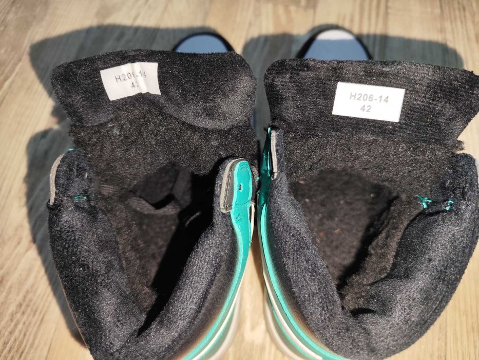 Кроссовки зимние