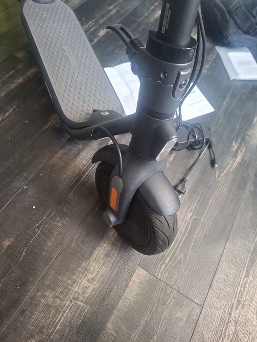Ninebot,  Modelo F20D