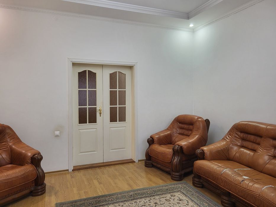 Продам частину будинку в центрі