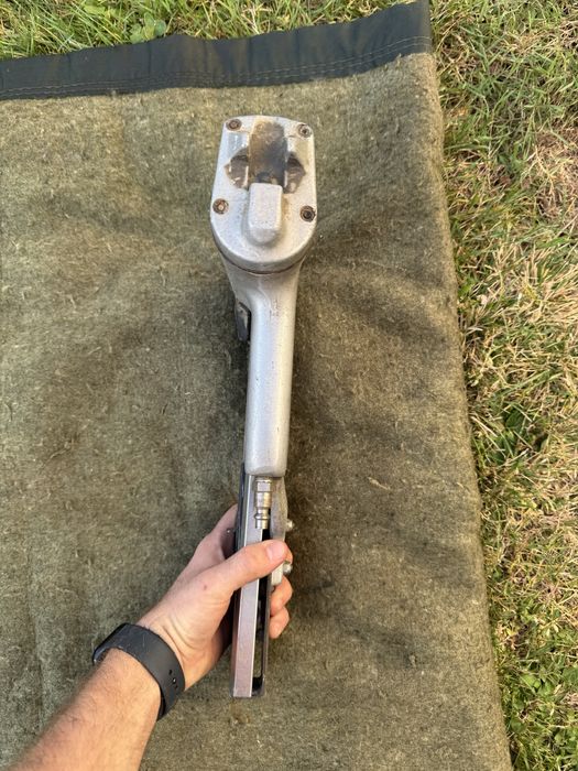 Gwozdziarka pneumatyczna taker paslode