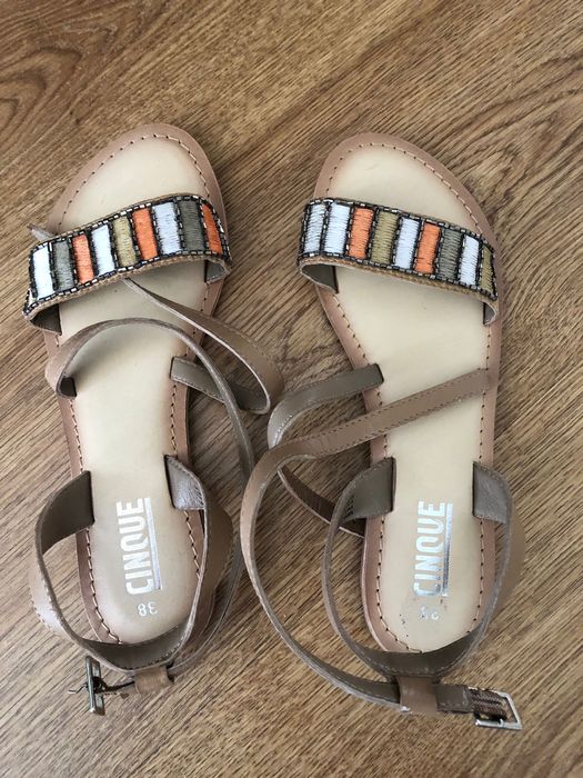 Sandały nowe 38 w stylu boho