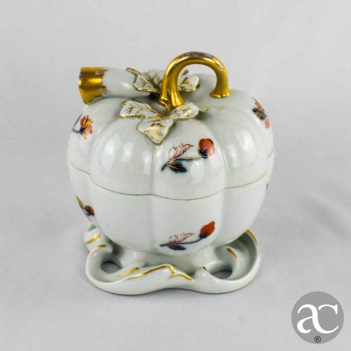 Caixa em forma de abóbora, Porcelana Vista Alegre, decoração Imari