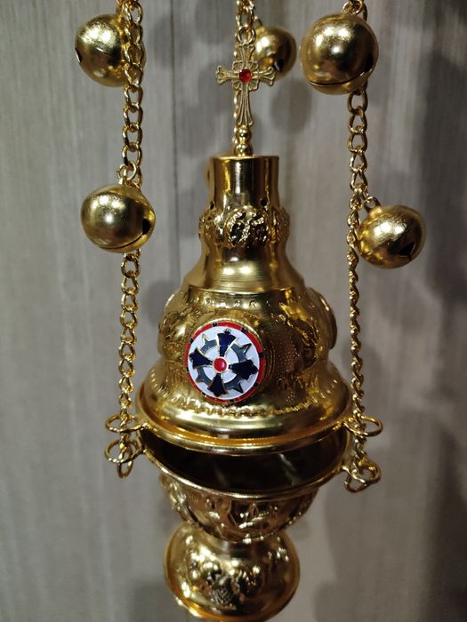 Церковная утварь для алтаря.