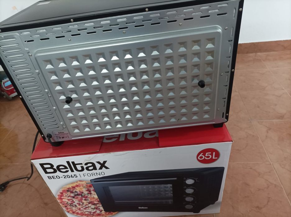 Forno elétrico Beltax 2200W semi novo