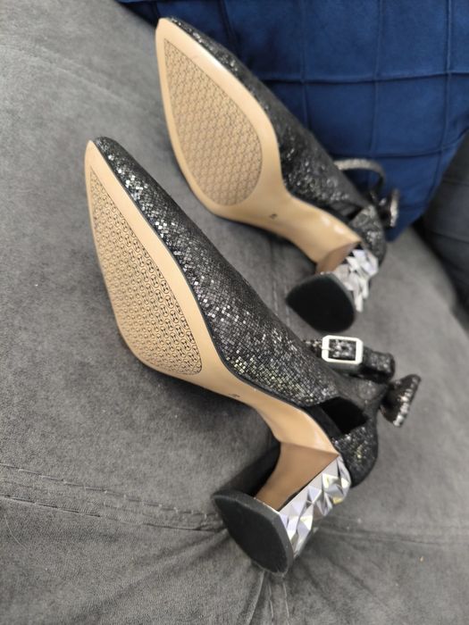 Buty czółenka Maciejka rozmiar 39