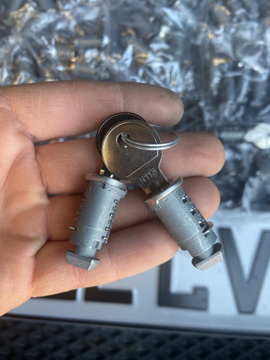 Замки Thule One key system личики ключ туле замок ремонт