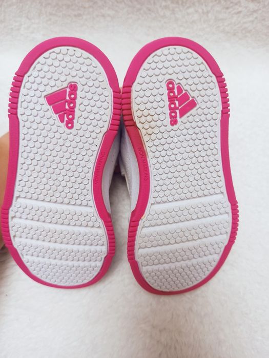 Оригінал Adidas, 24 розмір, устілка 15.5 см, кросівки для дівчинки