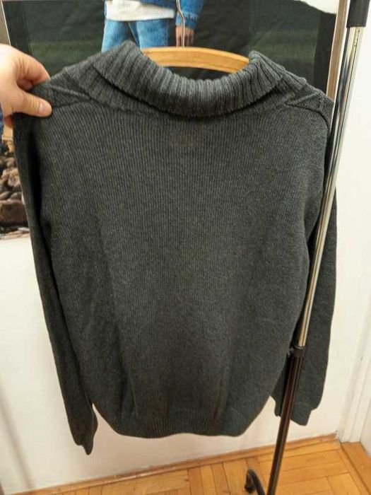 #565 Nowy sweter męski Top secret