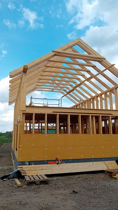 Domek ogrodniczy na narzędzia.