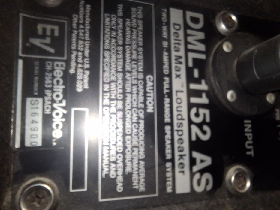 Sistema de Som PA Profissional Electro-Voice DeltaMax + Rack Amplificação
