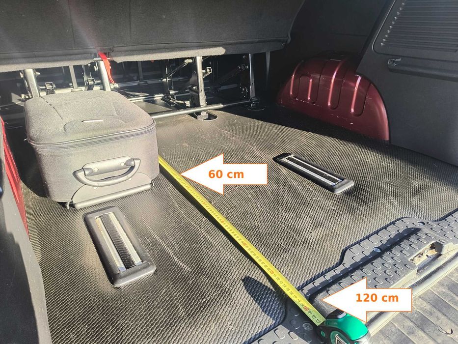 wynajem busa, wypożyczalnia busów 9 osobowych Poznań