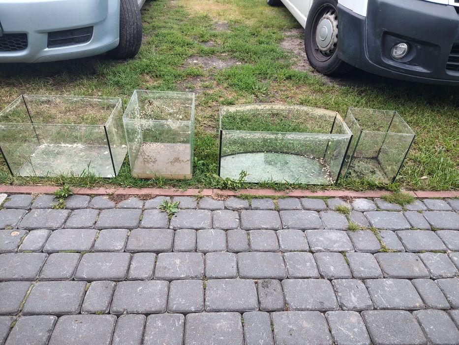 Akwaria szczelne. Do doczyszczenia