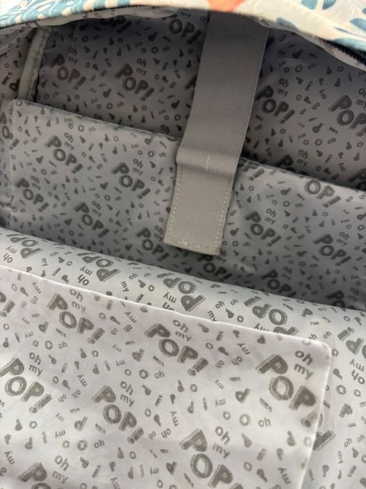 Mochila escolar com desenho de tocanos