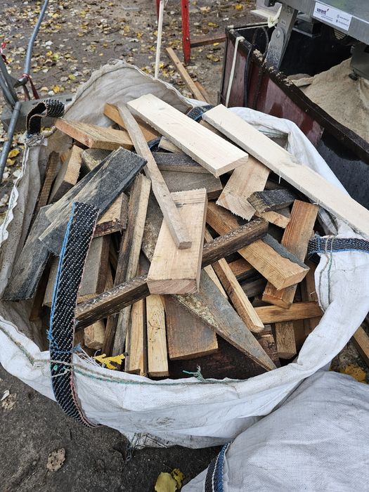 Drewno opałowe budowlane