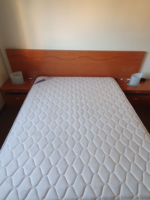 Conjunto cama de casal (160x200), colchão e mobília