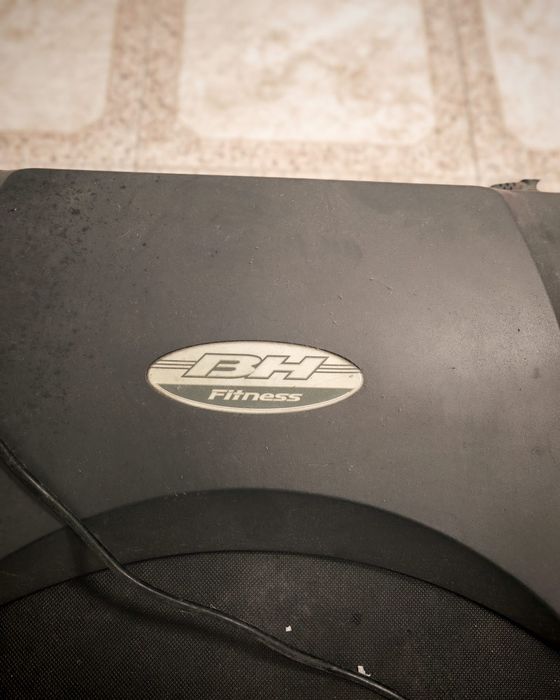Passadeira elétrica BH fitness X3 Bom Estado