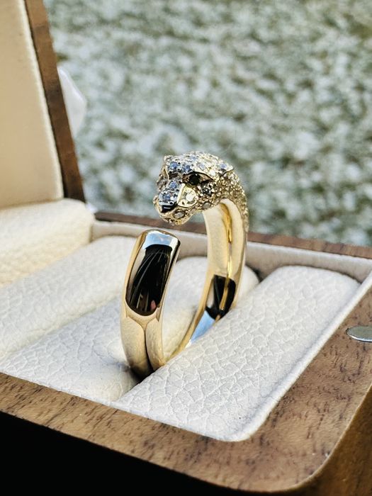 Кольцо cartier с бриллиантами 585