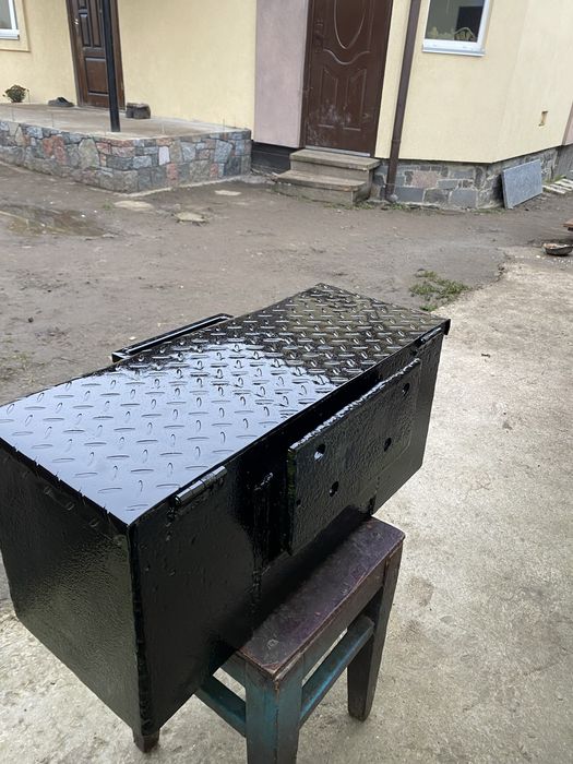 Противага-ящик для інструментів, балансир, противовес ЮМЗ