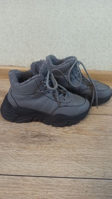 Ботинки.  зимне .