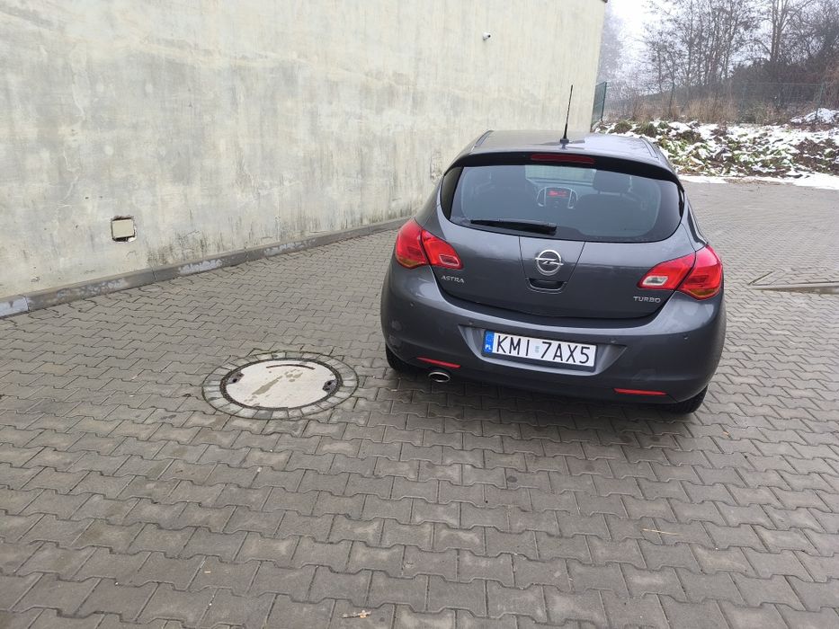 Opel Astra J 1,4 turbo 140km 2012r.