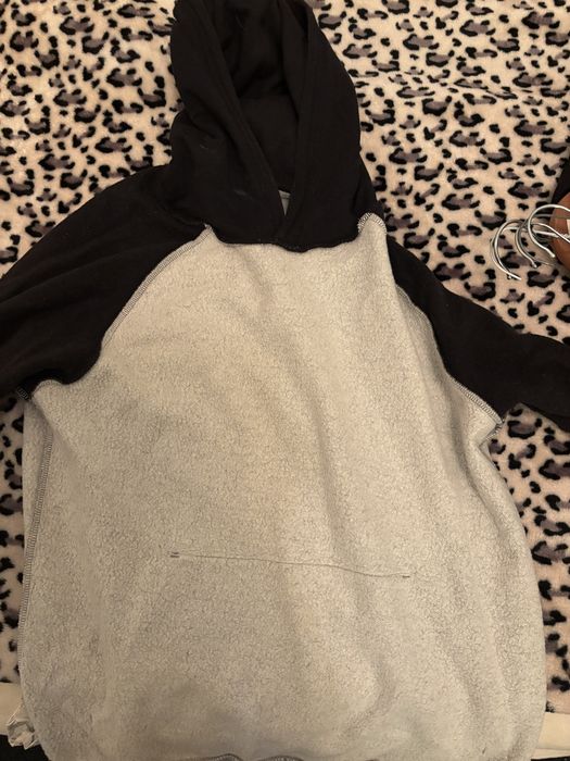 Sweatshirt Champion 13/14 anos como nova
