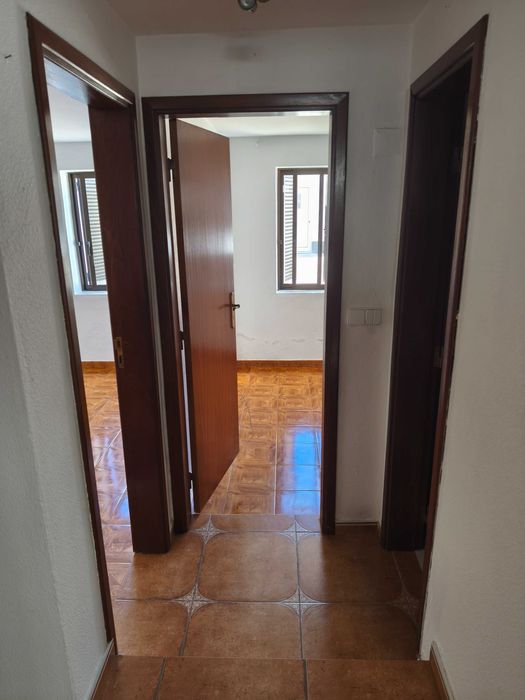 Moradia T2, para arrendamento
