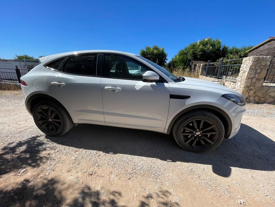 Jaguar E-Pace529847226866094081